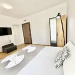 شقة Menada Aphrodite
