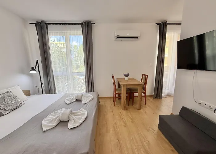 Menada Aphrodite サニービーチ