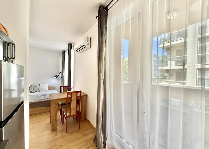 Menada Aphrodite サニービーチ