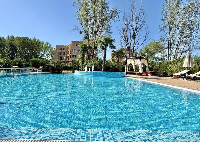 Menada Aphrodite アパート *